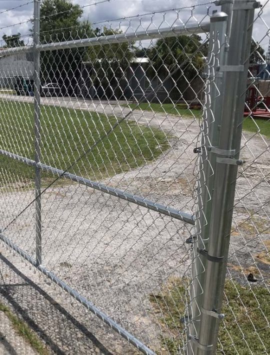 Aluminum and Chain Link Fencing In Line Fencing, LLC. 8133821510